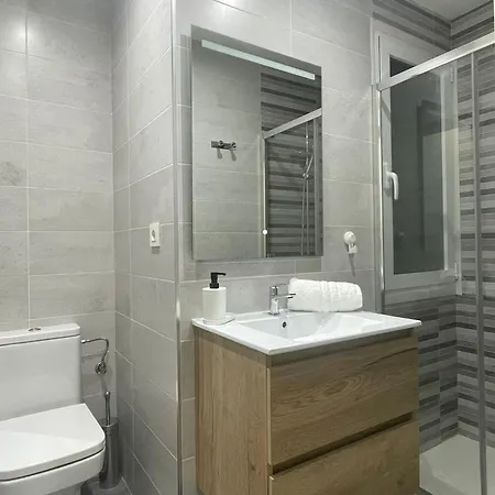 Nuevo, Cerca De San Mamés Y Centro De *